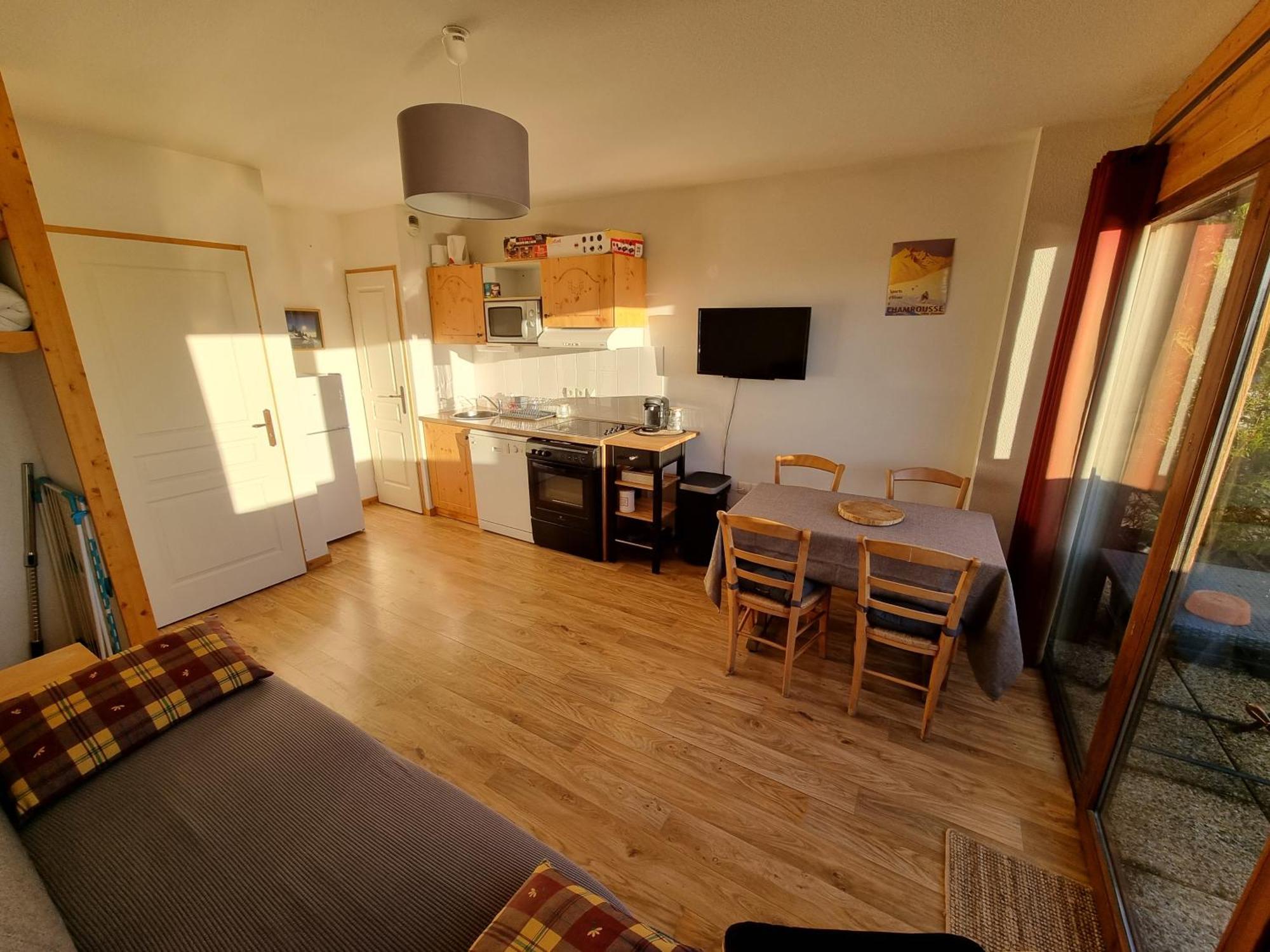 Appartement 4 Personnes 32M2 Au Pied Des Pistes- Wifi- Balcon Sud- Chamrousse 1650 Exteriör bild