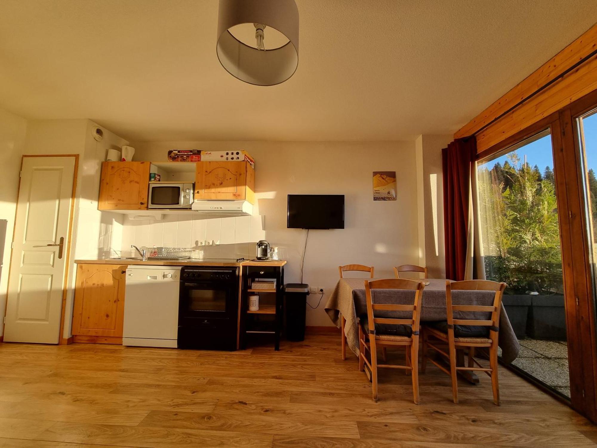Appartement 4 Personnes 32M2 Au Pied Des Pistes- Wifi- Balcon Sud- Chamrousse 1650 Exteriör bild